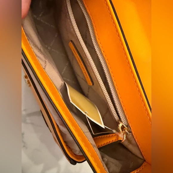 NWT Bradshaw medium-sized embellished messenger bag - Picture 8 of 9